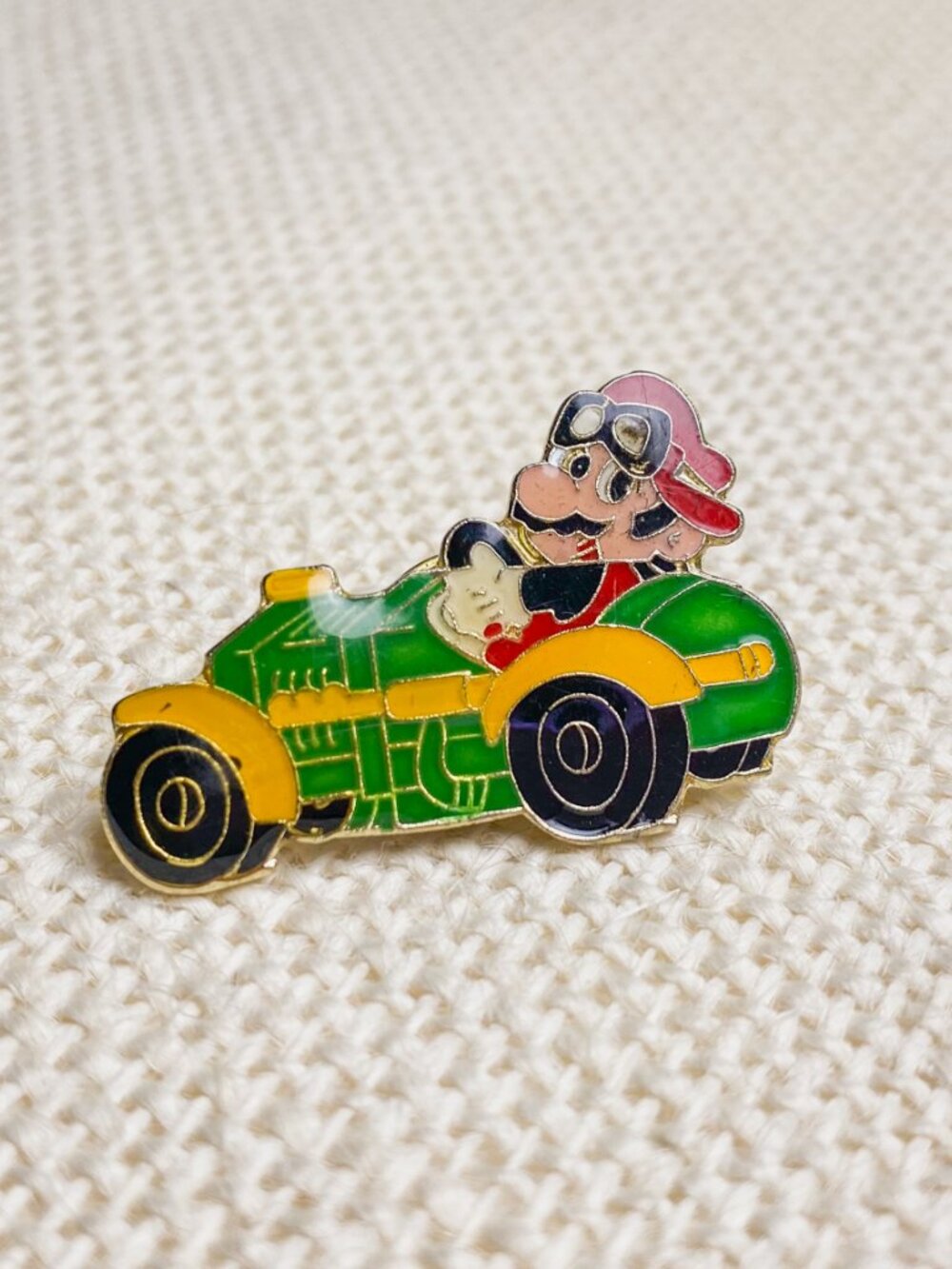 1988 Nintendo Mario Bros Kart Car Racing Video Game Character Vintage Lapel Pin